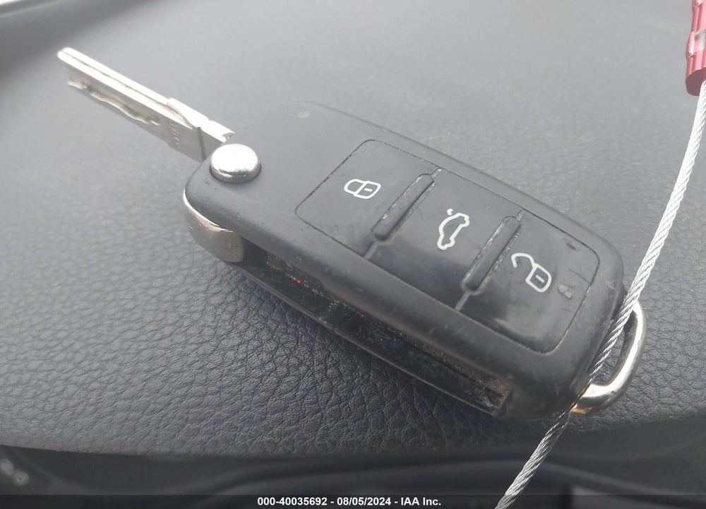 2013 VOLKSWAGEN PASSAT 2.5L SE VIN: 1VWBP7A38DC036641