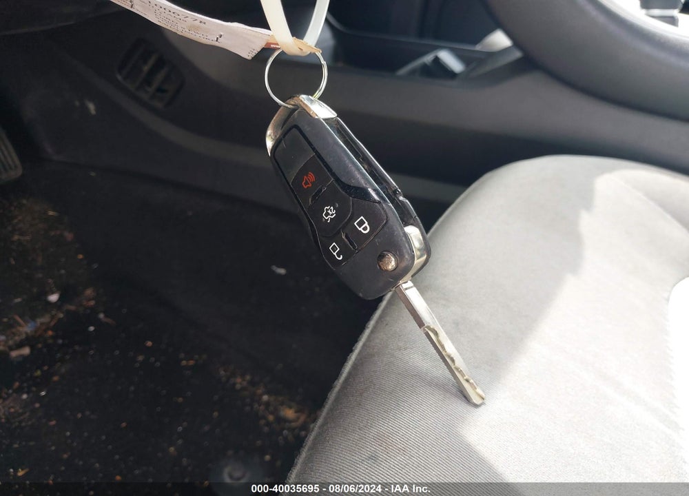 2013 FORD FUSION S VIN: 3FA6P0G77DR211586