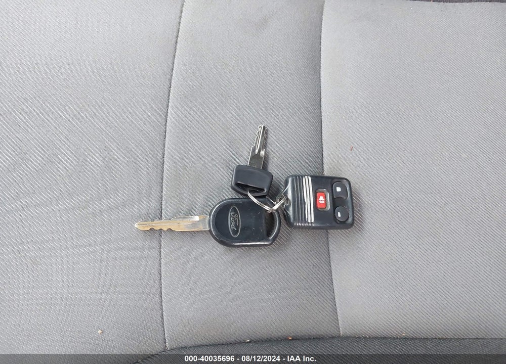 2006 FORD ESCAPE XLS/XLS MANUAL VIN: 1FMYU02Z36KB48140