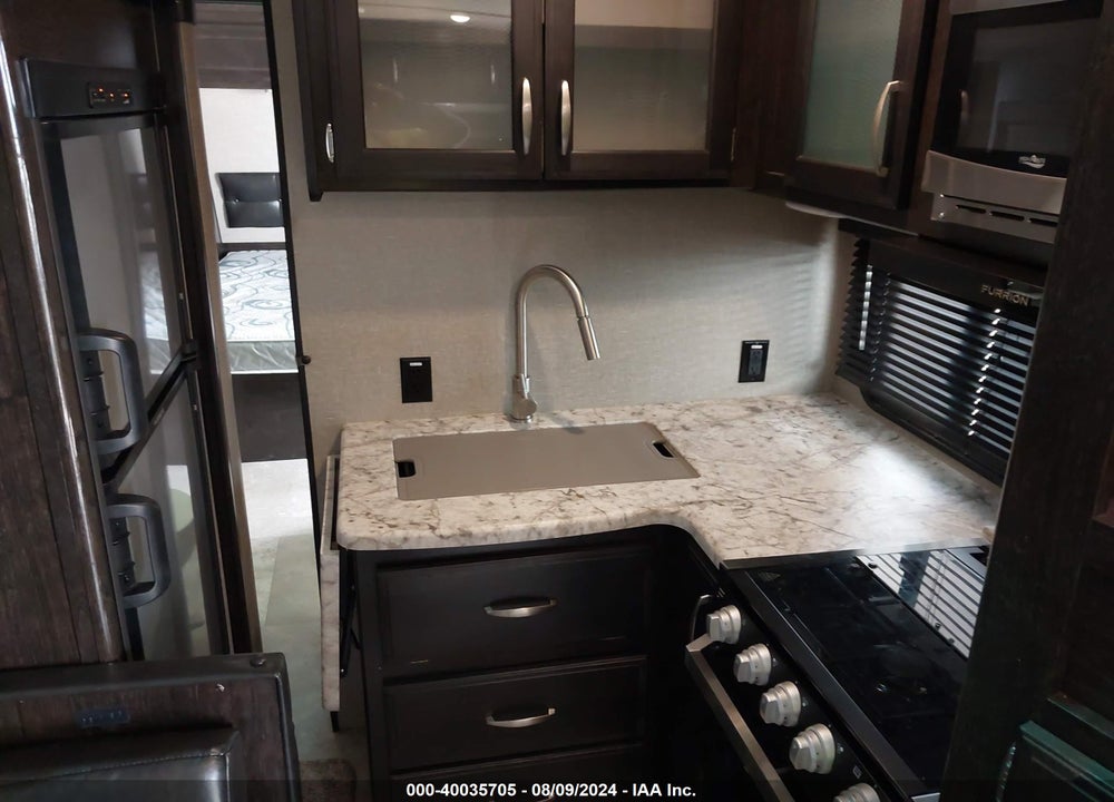 2019 GRAND DESIGN IMAGINE M2500RL VIN: 573TE302XK6613740