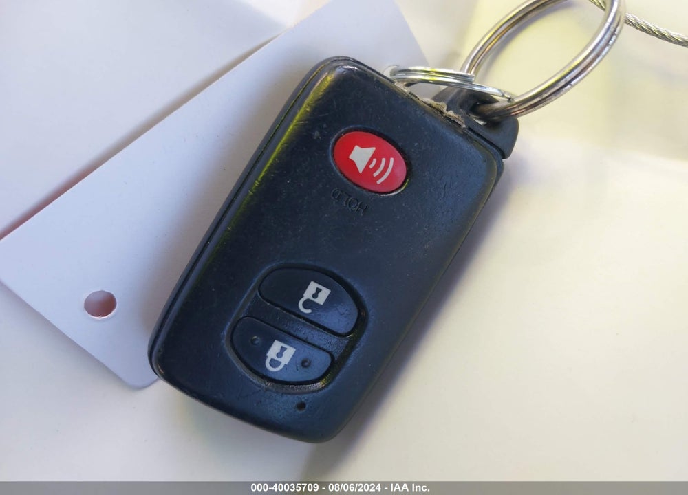 2015 TOYOTA PRIUS TWO VIN: JTDKN3DU3F0460013