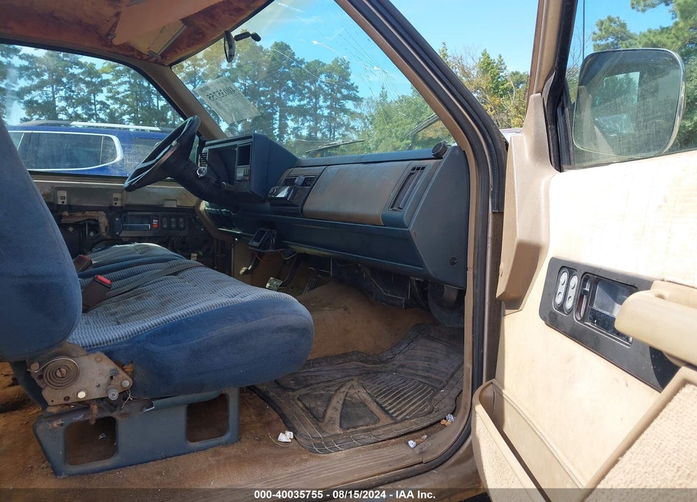 1992 CHEVROLET GMT-400 C1500 VIN: 2GCEC19K6N1268442