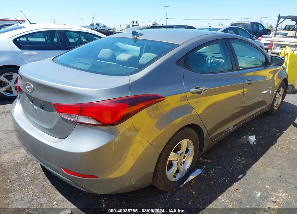 2014 HYUNDAI ELANTRA SE VIN: 5NPDH4AE8EH455684
