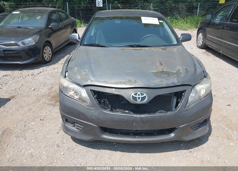 2011 TOYOTA CAMRY SE VIN: 4T1BF3EK2BU645517