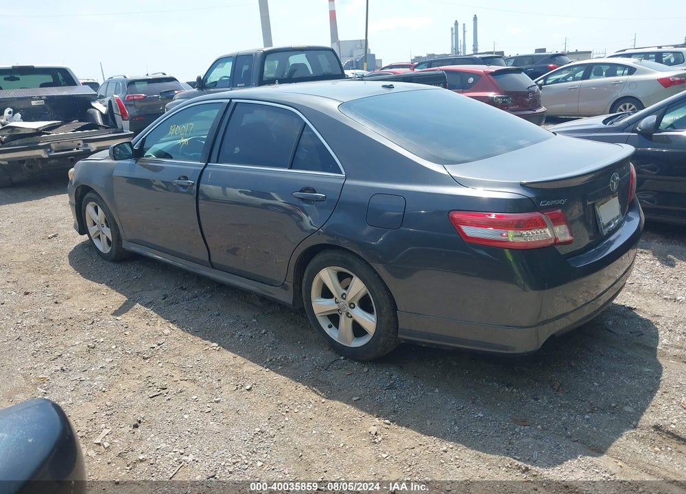 2011 TOYOTA CAMRY SE VIN: 4T1BF3EK2BU645517
