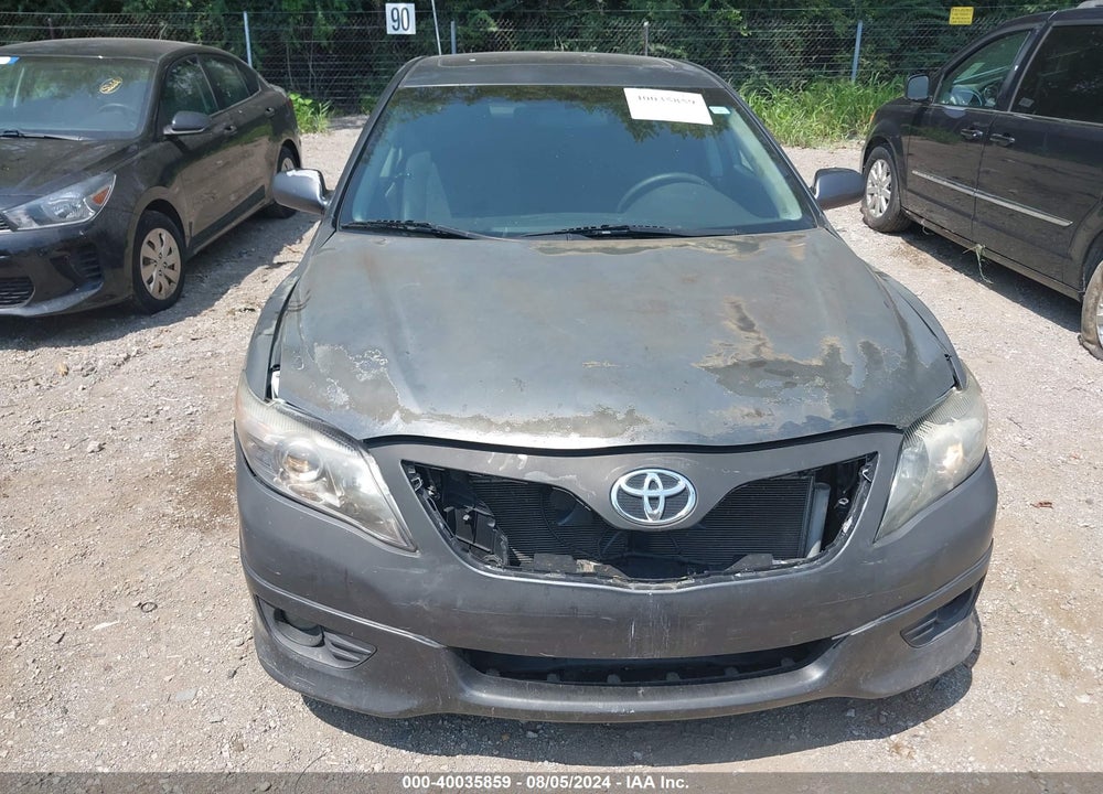 2011 TOYOTA CAMRY SE VIN: 4T1BF3EK2BU645517