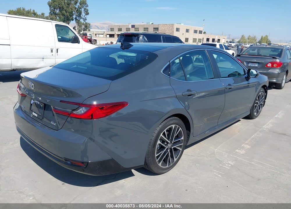 2025 TOYOTA CAMRY XLE VIN: 4T1DAACK5SU510532