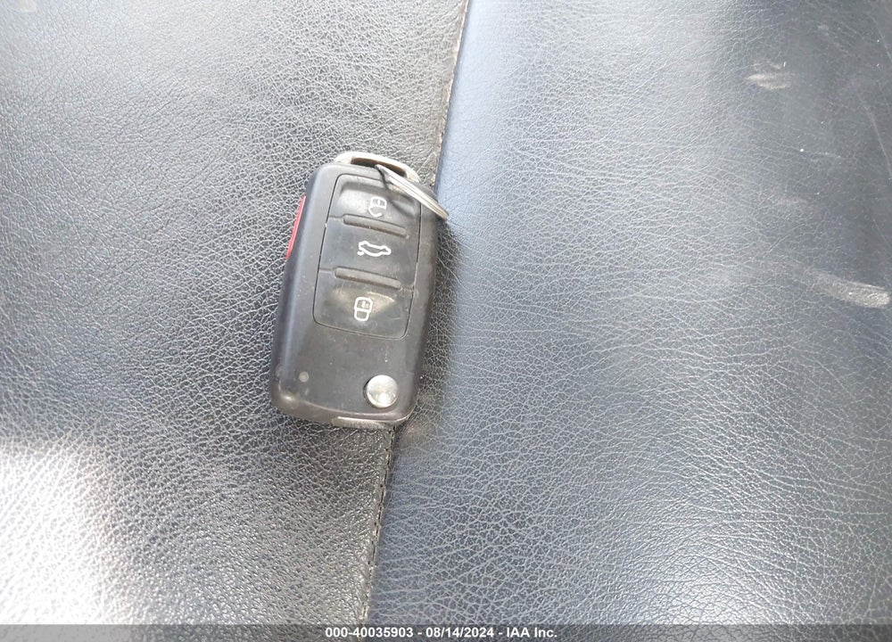 2014 VOLKSWAGEN JETTA 2.0L TDI VIN: 3VWLL7AJ8EM416626