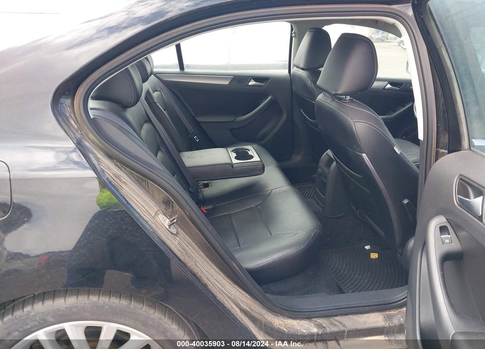 2014 VOLKSWAGEN JETTA 2.0L TDI VIN: 3VWLL7AJ8EM416626