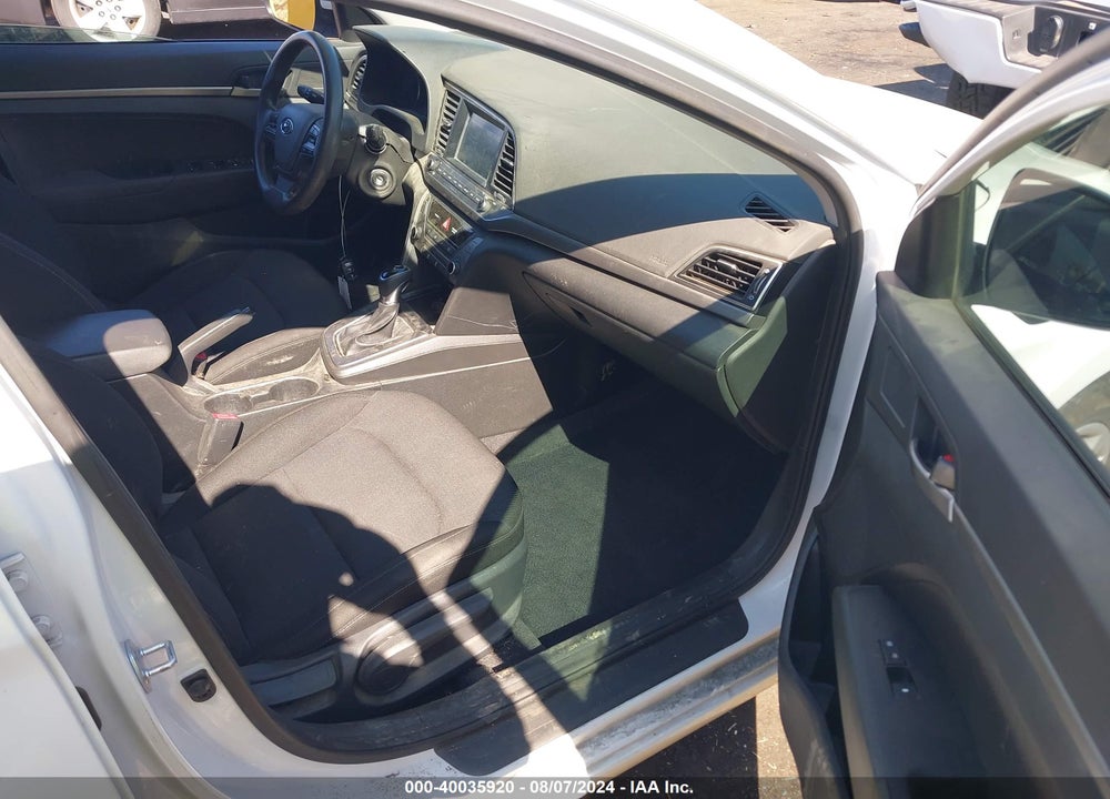 2018 HYUNDAI ELANTRA SE VIN: 5NPD74LF2JH395050