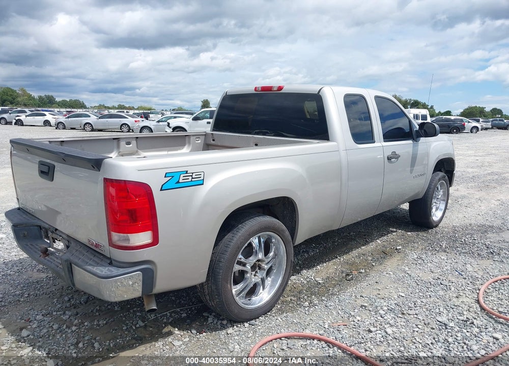 2007 GMC SIERRA 1500 WORK TRUCK VIN: 2GTEC19CX71618943
