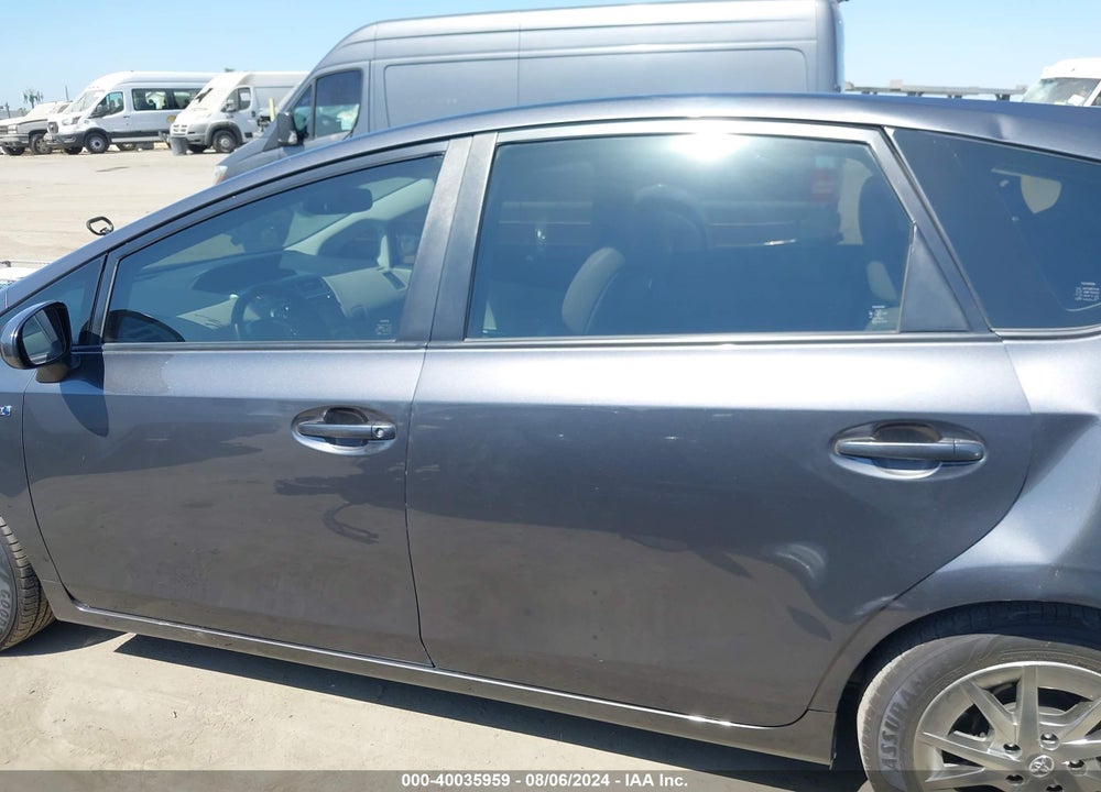 2017 TOYOTA PRIUS V FOUR VIN: JTDZN3EU0HJ061487