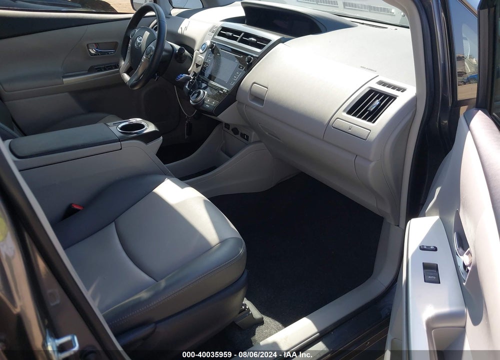 2017 TOYOTA PRIUS V FOUR VIN: JTDZN3EU0HJ061487