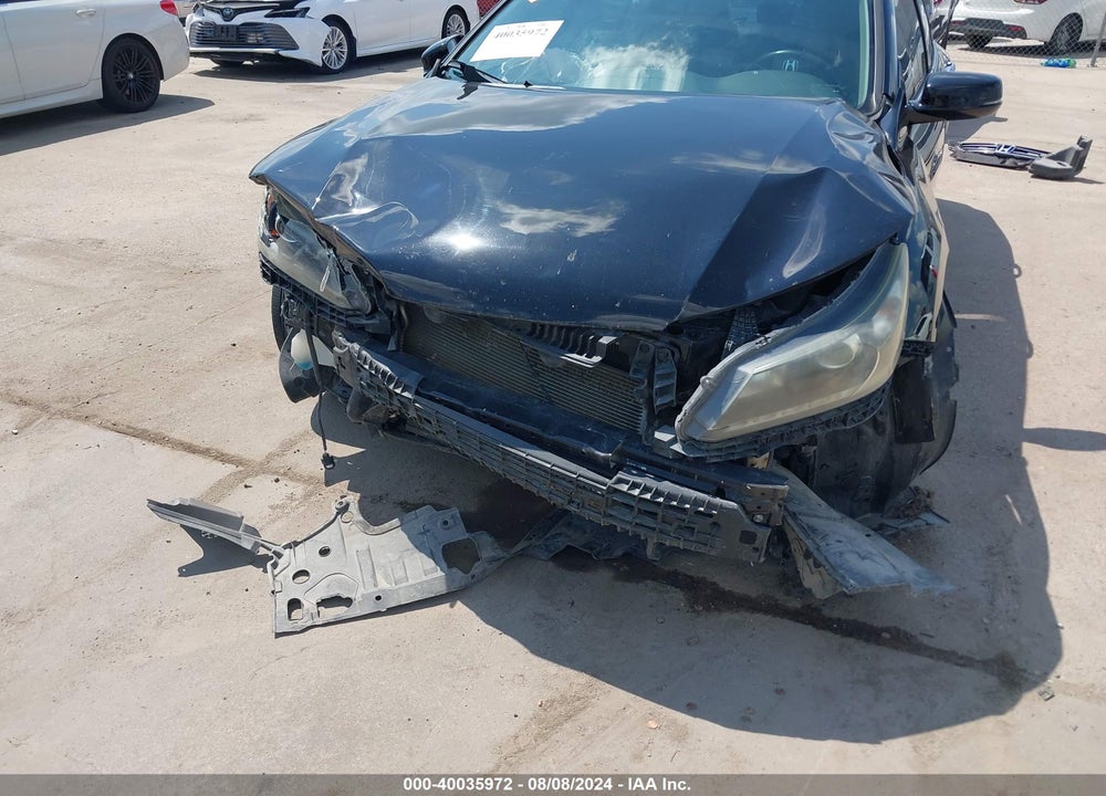 2014 HONDA ACCORD VIN: 1HGCR3F85EA038411