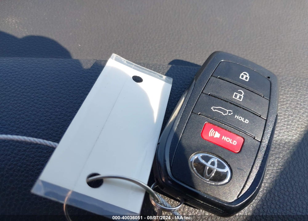 2024 TOYOTA VENZA LIMITED VIN: JTEAAAAH8RJ166118