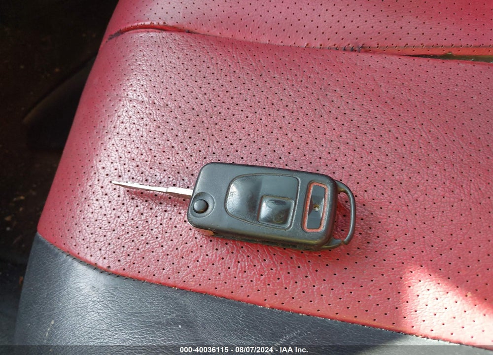 1999 MERCEDES-BENZ SLK 230 KOMPRESSOR VIN: WDBKK47F6XF109895
