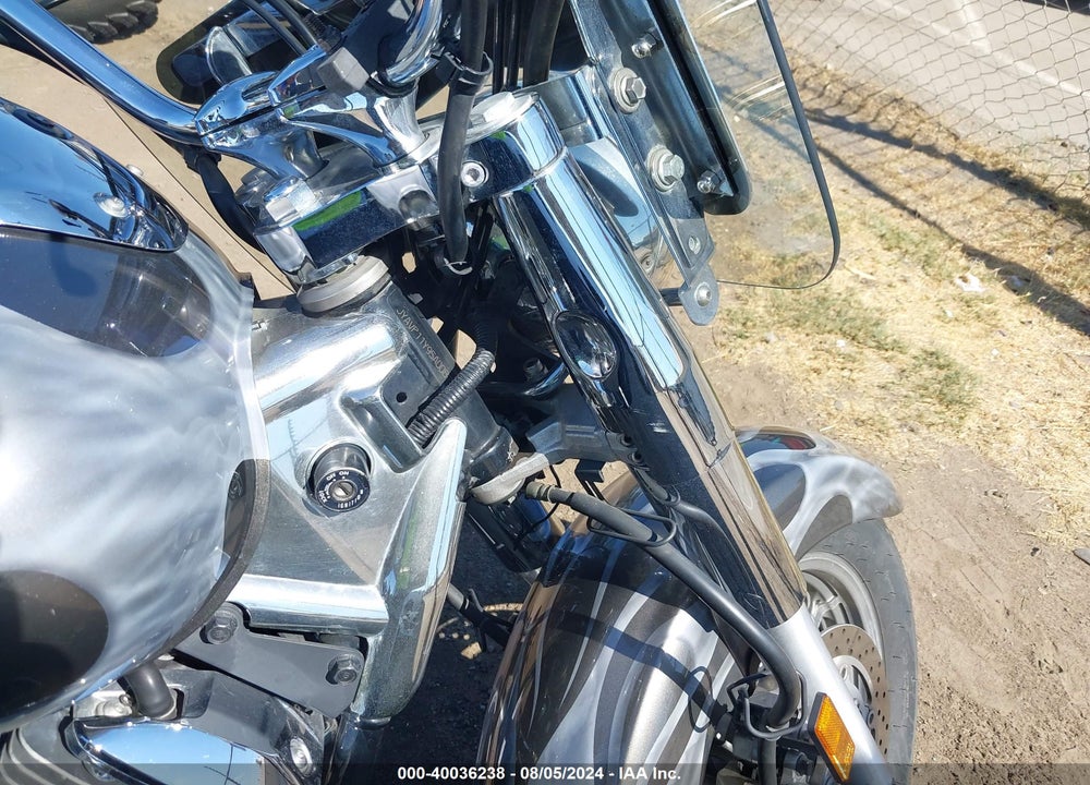2005 YAMAHA XVS1100 A VIN: JYAVP11Y95A008400