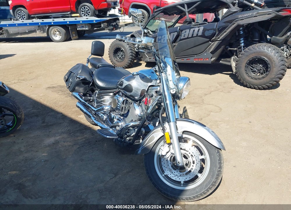 2005 YAMAHA XVS1100 A VIN: JYAVP11Y95A008400