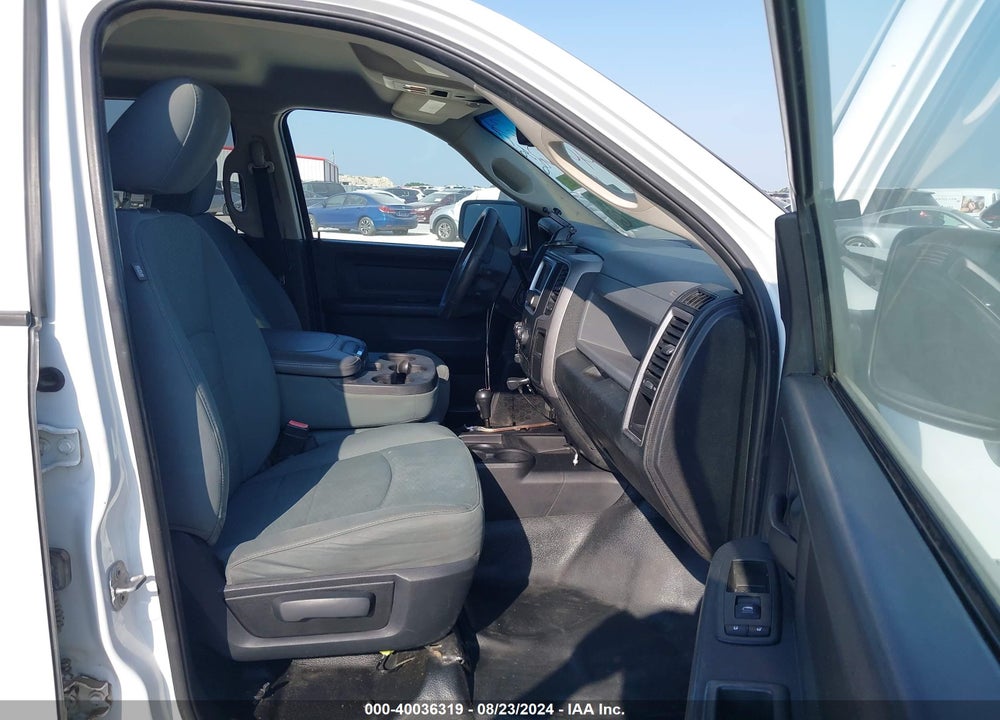 2014 RAM 2500 TRADESMAN VIN: 3C6UR5HJXEG147261