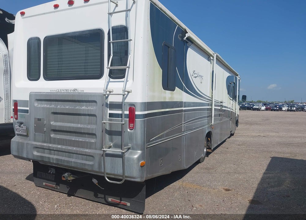 2003 GULFSTREAM MOTORHOME CHASSIS VIN: 5B4MP67G523351125