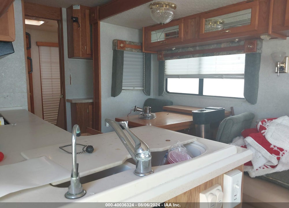 2003 GULFSTREAM MOTORHOME CHASSIS VIN: 5B4MP67G523351125