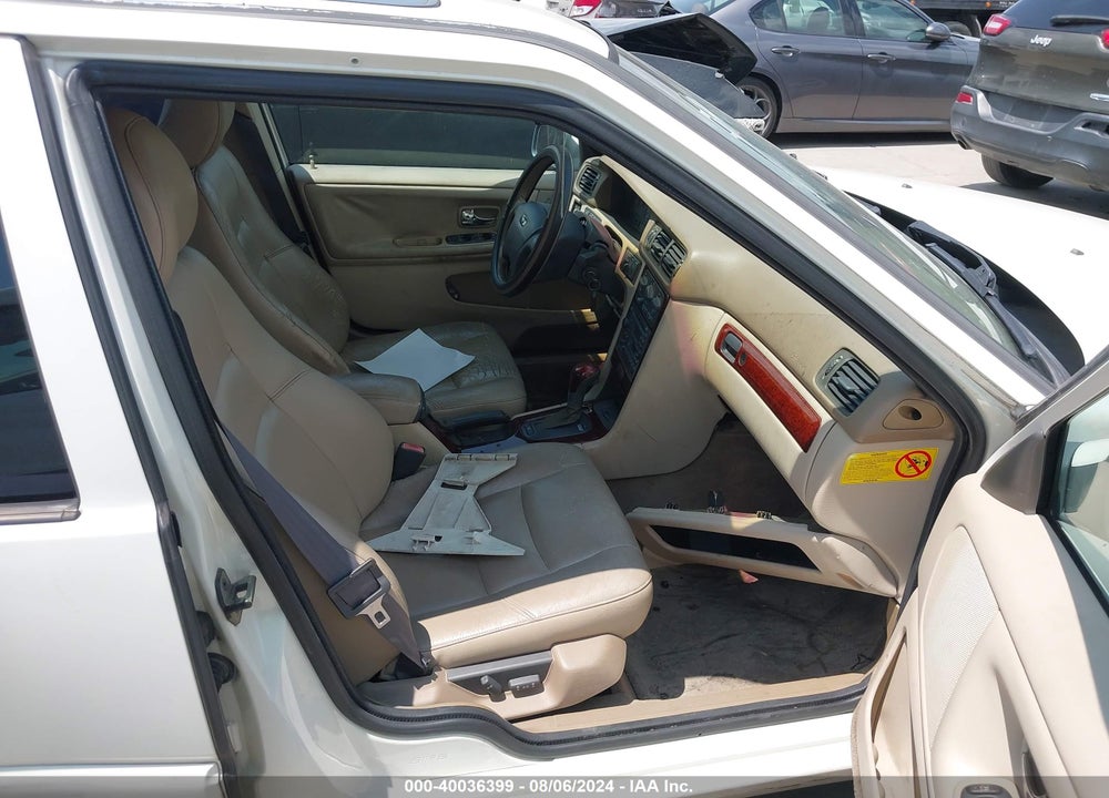 2000 VOLVO S70 T5 VIN: YV1LS53D2Y2629997