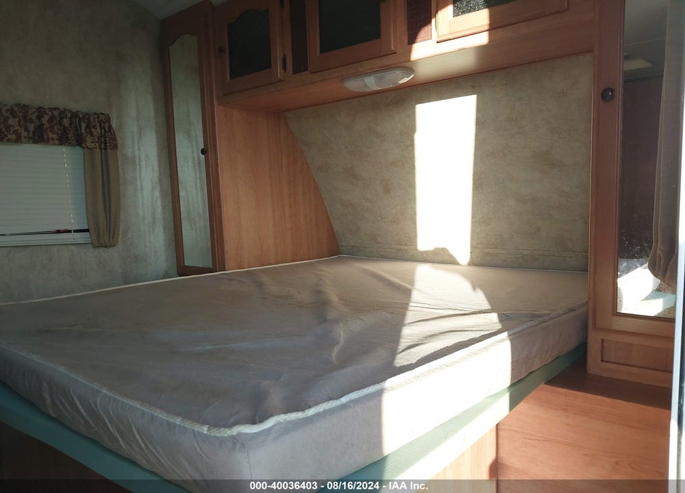 2011 KEYSTONE PASSPORT VIN: 4YDT19926BT410612