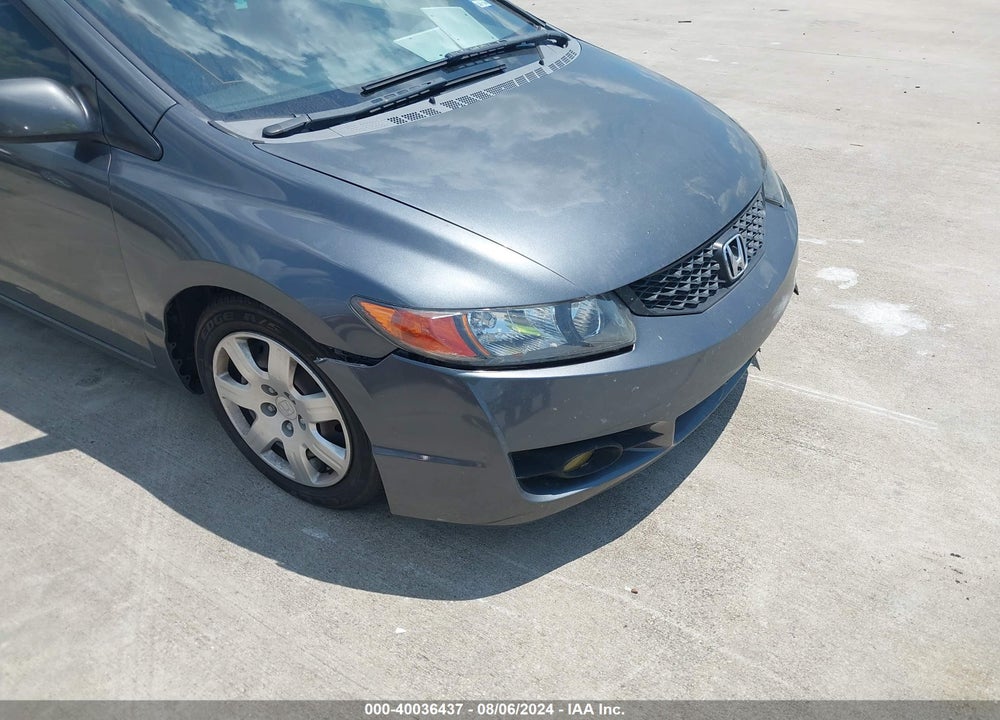 2010 HONDA CIVIC LX VIN: 2HGFG1B65AH512526