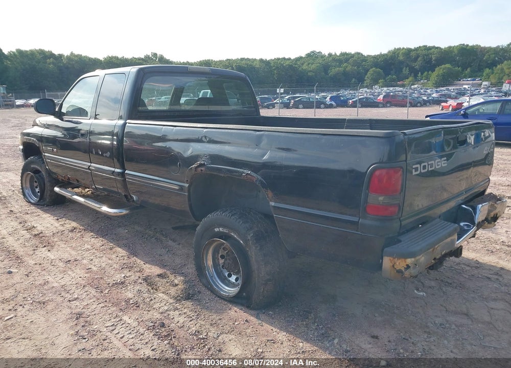 1999 DODGE RAM 2500 ST VIN: 1B7KF23Z8XJ564884