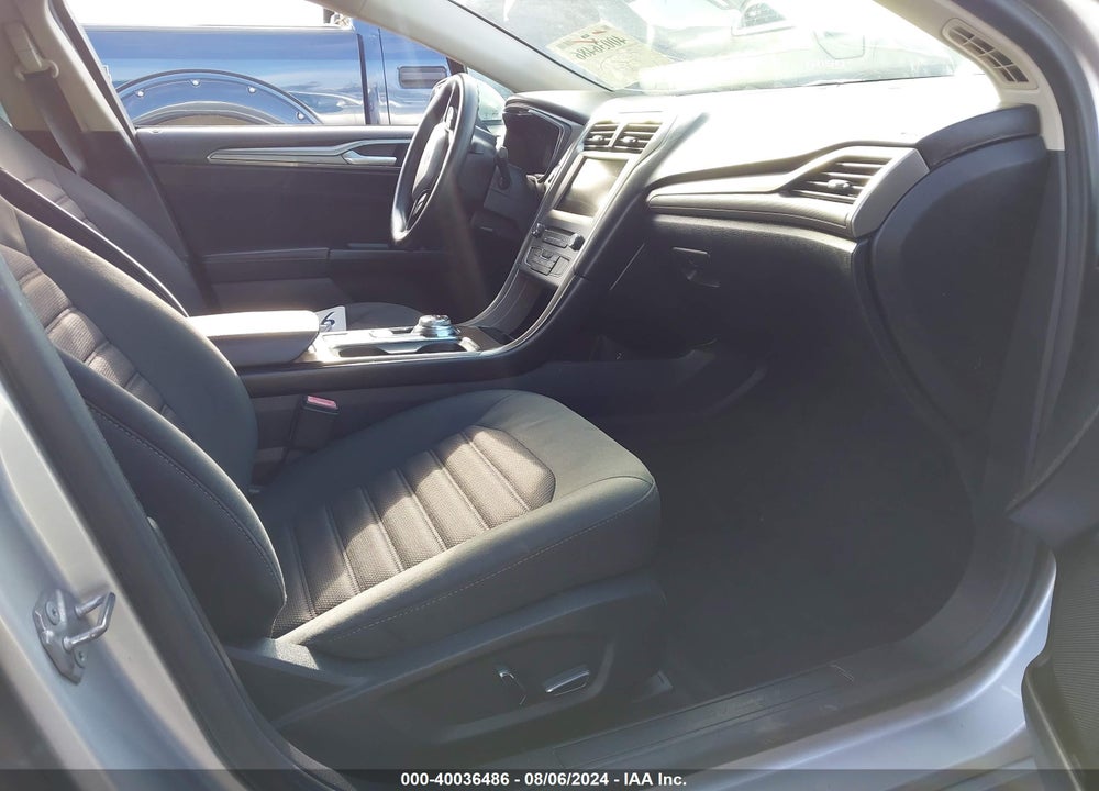 2017 FORD FUSION SE VIN: 3FA6P0H79HR373465