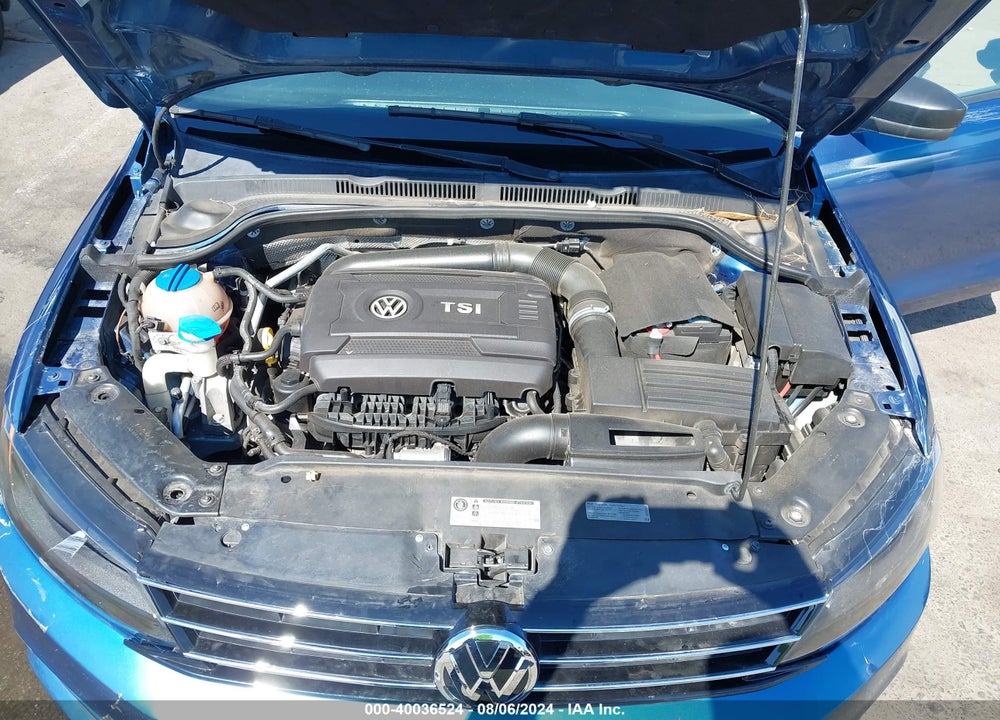 2015 VOLKSWAGEN JETTA 1.8T SE VIN: 3VWD17AJ3FM255288