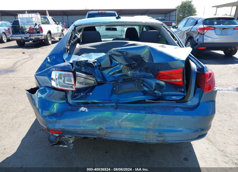 2015 VOLKSWAGEN JETTA 1.8T SE VIN: 3VWD17AJ3FM255288