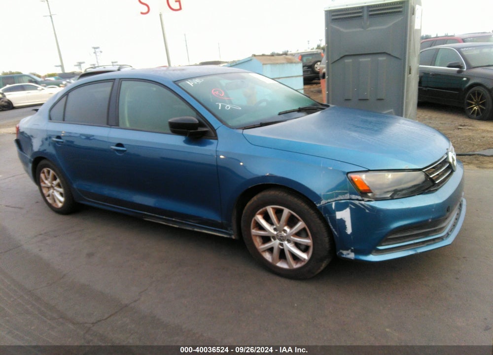 2015 VOLKSWAGEN JETTA 1.8T SE VIN: 3VWD17AJ3FM255288