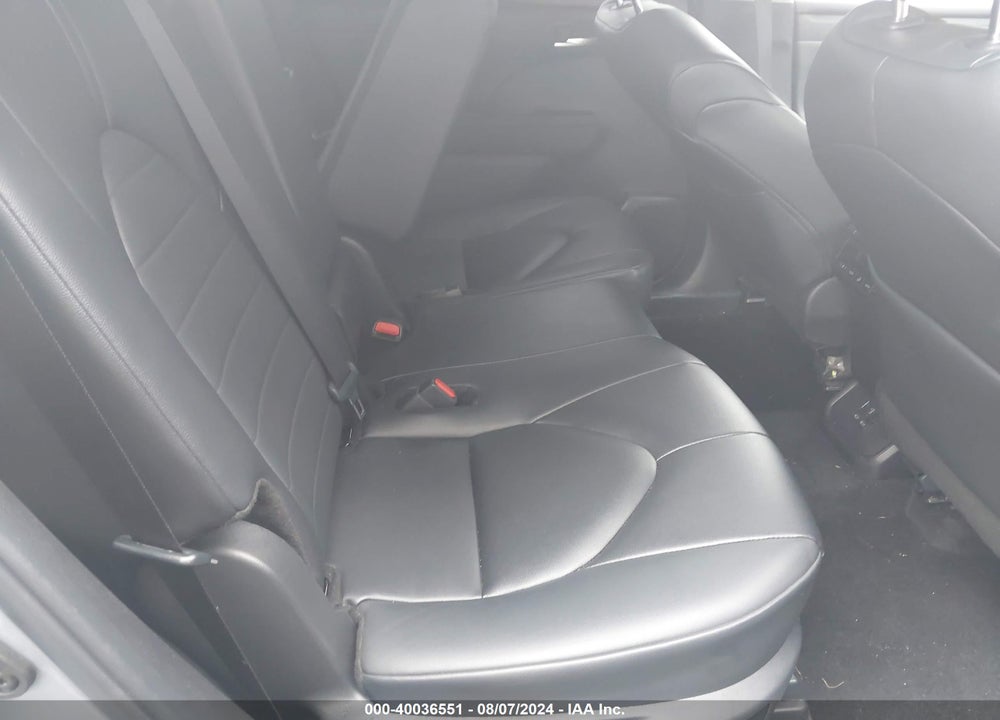 2024 TOYOTA HIGHLANDER XLE VIN: 5TDKDRBH8RS561139