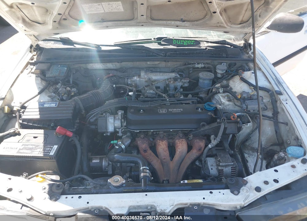 1993 HONDA ACCORD LX VIN: 1HGCB975XPA004799