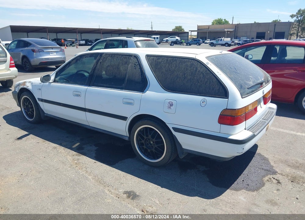1993 HONDA ACCORD LX VIN: 1HGCB975XPA004799