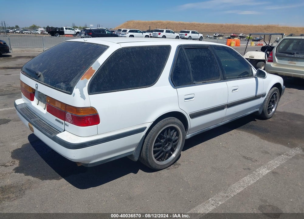 1993 HONDA ACCORD LX VIN: 1HGCB975XPA004799
