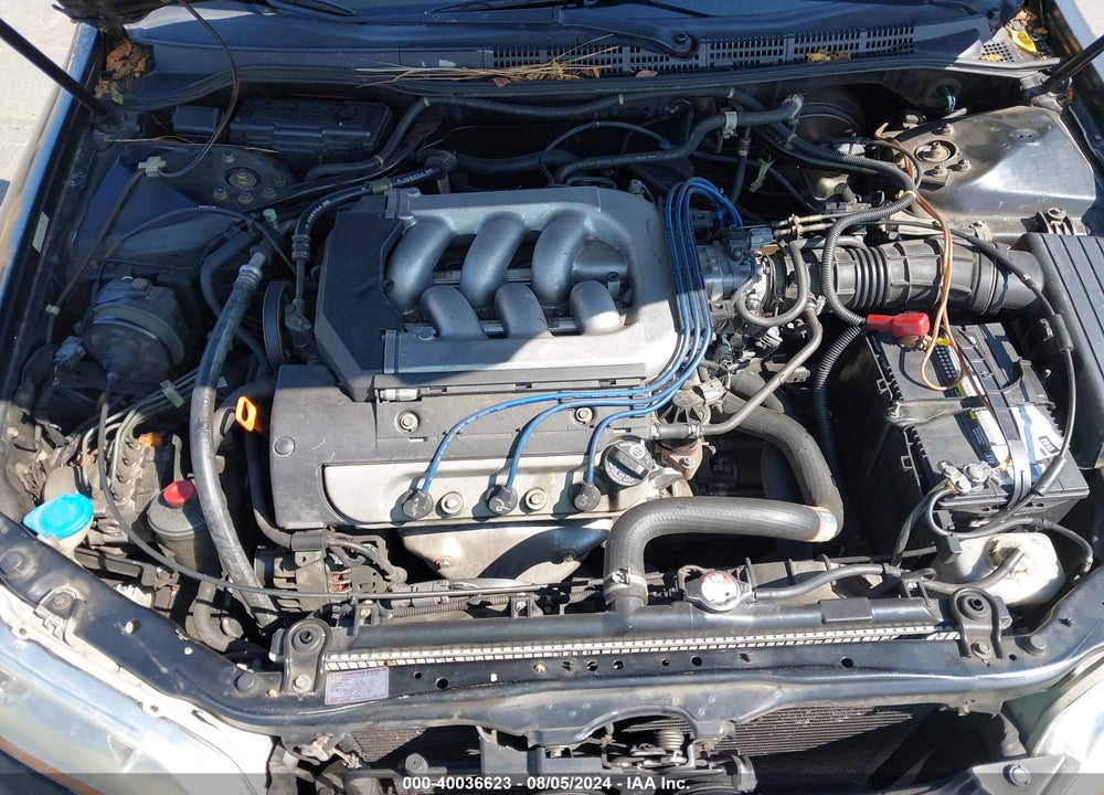 1998 HONDA ACCORD EX V6 VIN: 1HGCG1657WA071959
