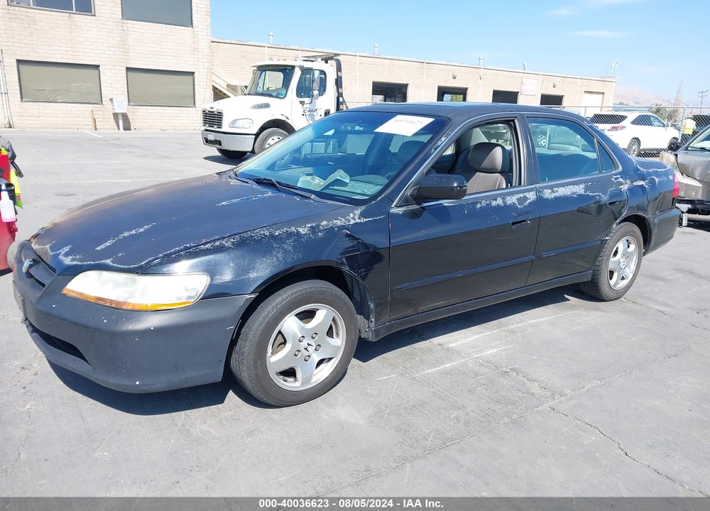 1998 HONDA ACCORD EX V6 VIN: 1HGCG1657WA071959