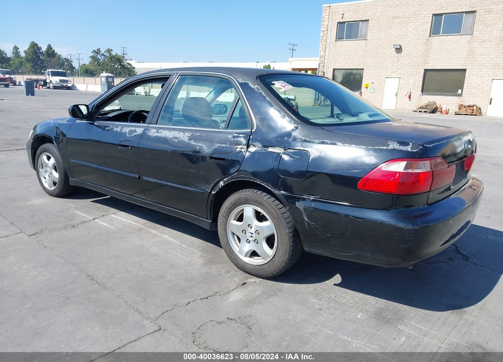 1998 HONDA ACCORD EX V6 VIN: 1HGCG1657WA071959