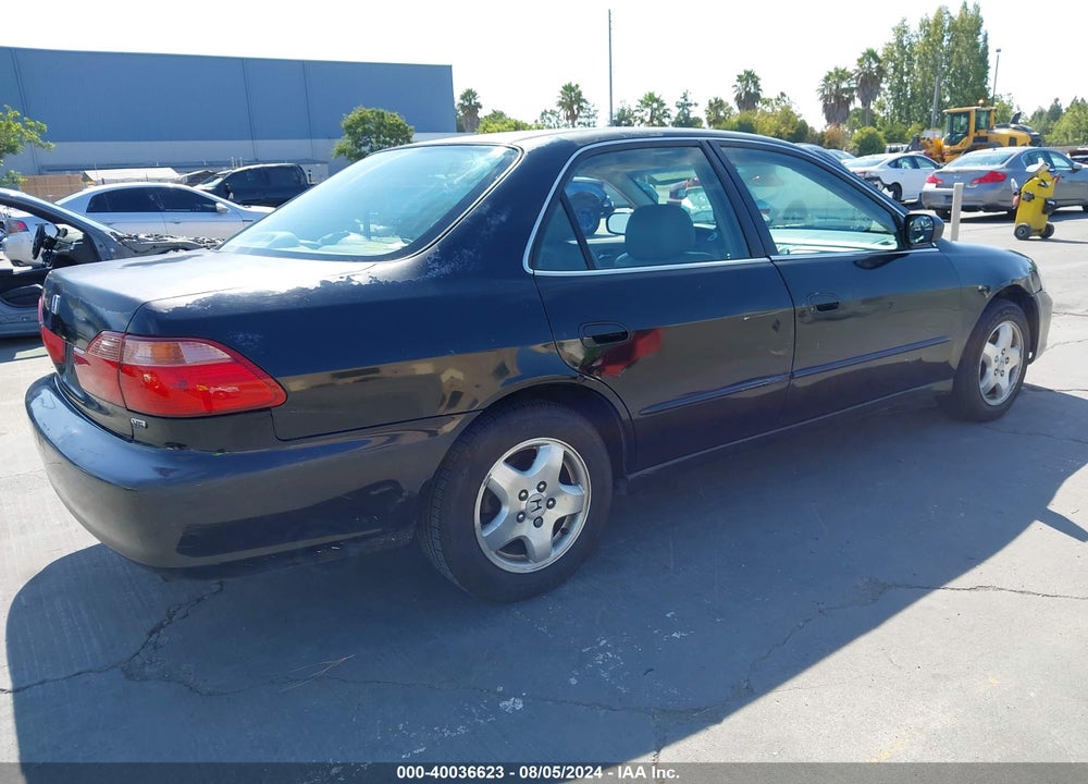 1998 HONDA ACCORD EX V6 VIN: 1HGCG1657WA071959