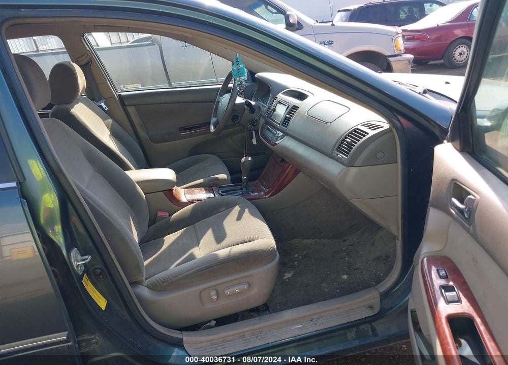 2006 TOYOTA CAMRY XLE VIN: 4T1BE30K46U107627