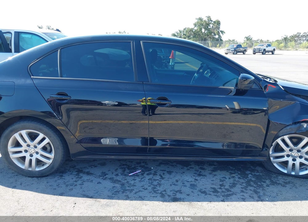 2018 VOLKSWAGEN JETTA 1.4T S VIN: 3VW2B7AJXJM213861
