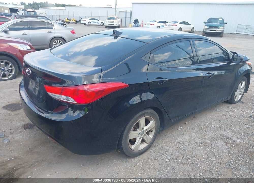 2013 HYUNDAI ELANTRA GLS VIN: KMHDH4AE0DU022540