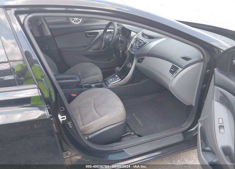 2013 HYUNDAI ELANTRA GLS VIN: KMHDH4AE0DU022540