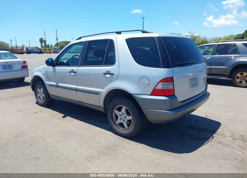 1998 MERCEDES-BENZ ML 320 CLASSIC VIN: 4JGAB54E9WA033577