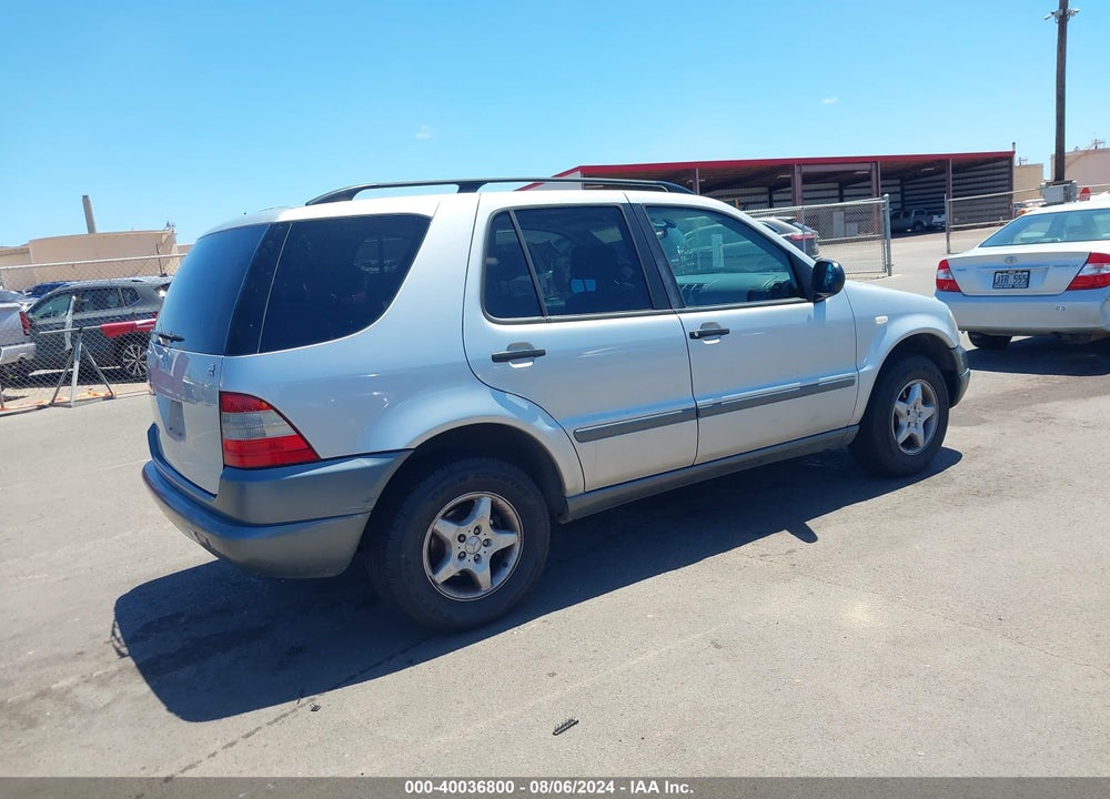 1998 MERCEDES-BENZ ML 320 CLASSIC VIN: 4JGAB54E9WA033577