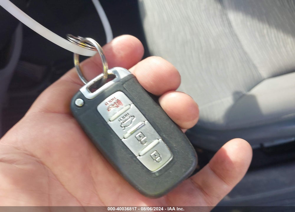 2012 HYUNDAI SONATA HYBRID VIN: KMHEC4A4XCA044376
