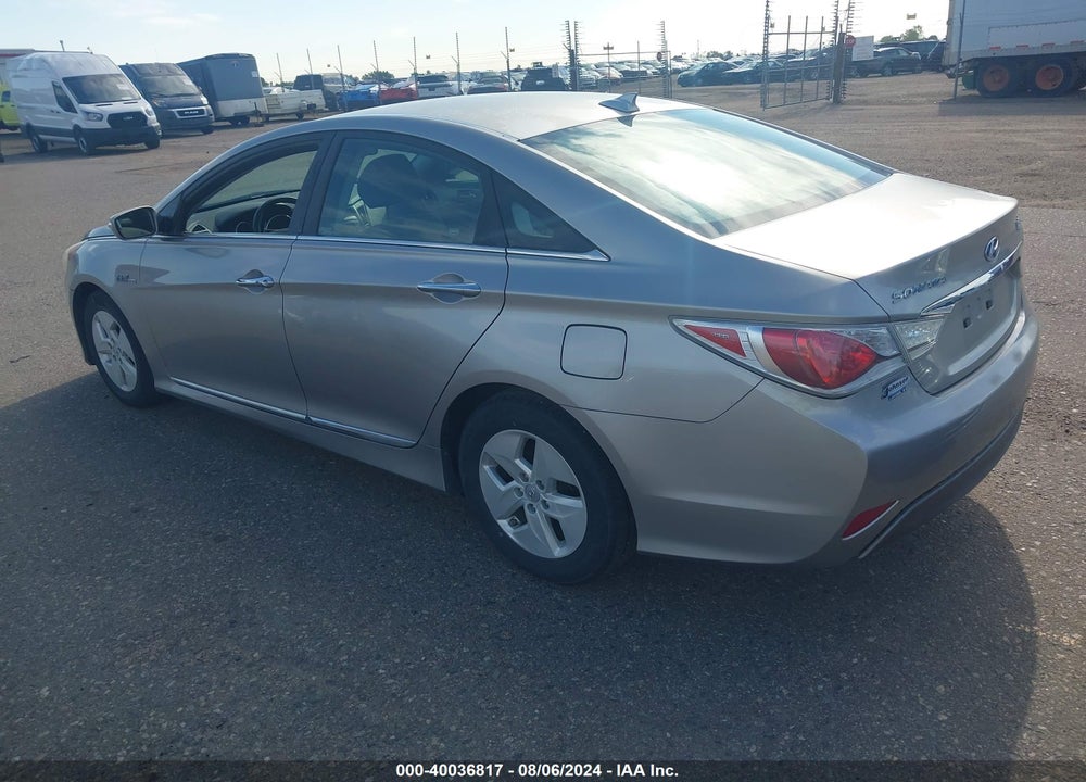 2012 HYUNDAI SONATA HYBRID VIN: KMHEC4A4XCA044376