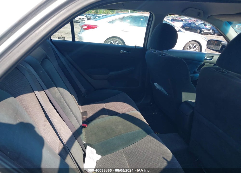 2003 HONDA ACCORD 2.4 LX VIN: 1HGCM56353A090214
